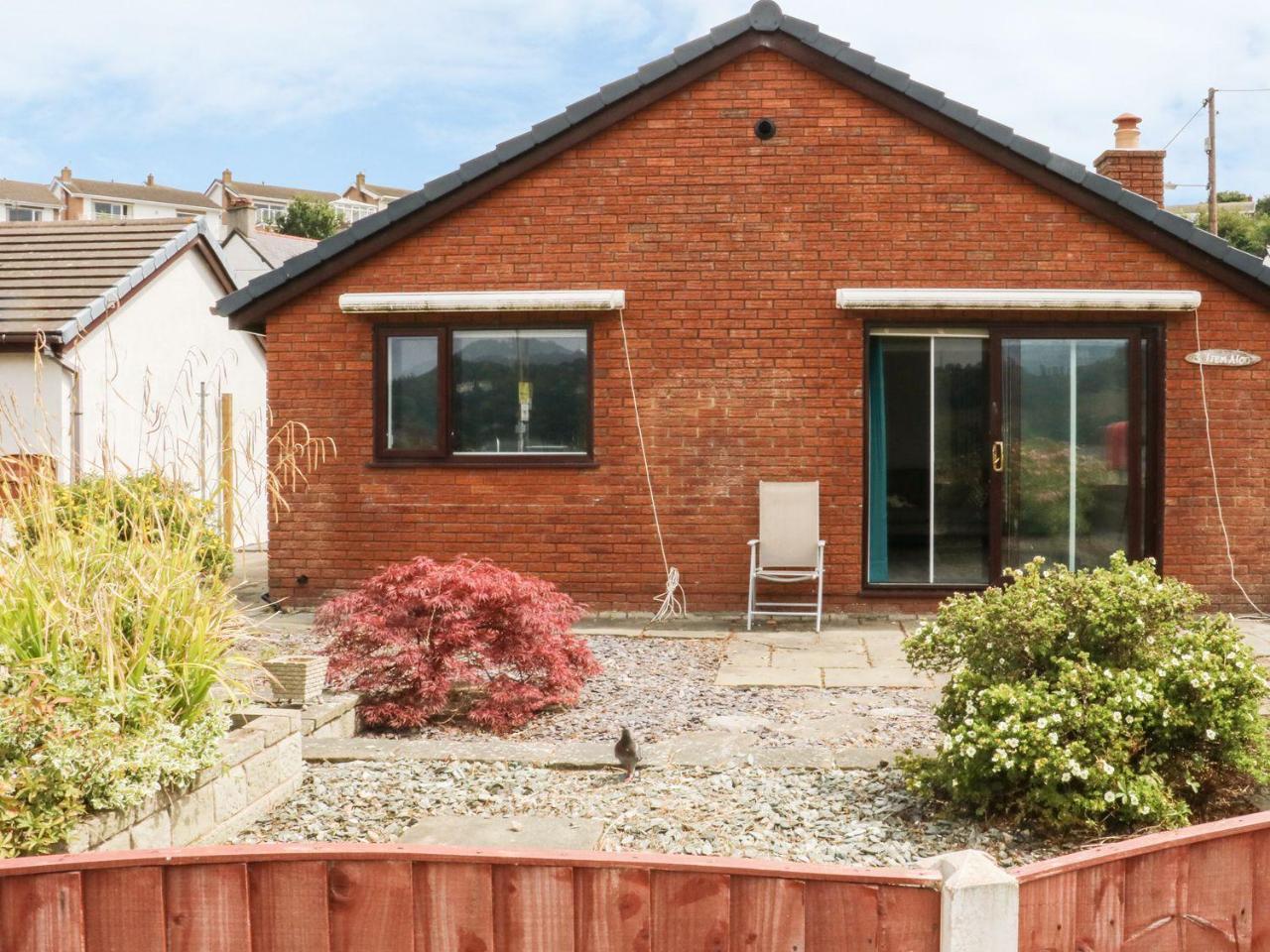 Villa 3 Trem Afon Llansanffraid Glan Conwy Exterior foto